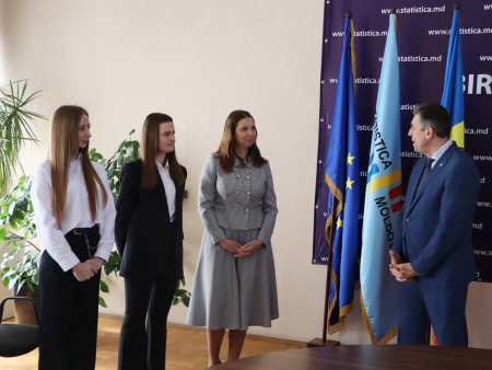 Funcționarii publici debutanți din cadrul Biroului Național de Statistică au depus jurământul de credință