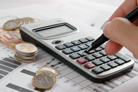 Population incomes and expenditures in 2015