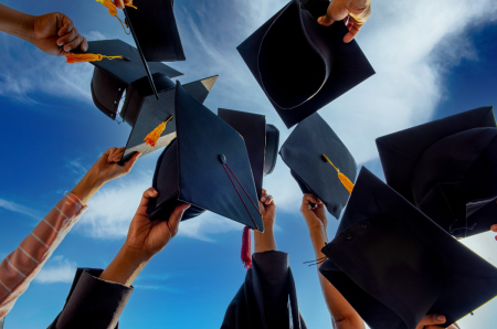 Activitatea de doctorat şi postdoctorat în anul 2015